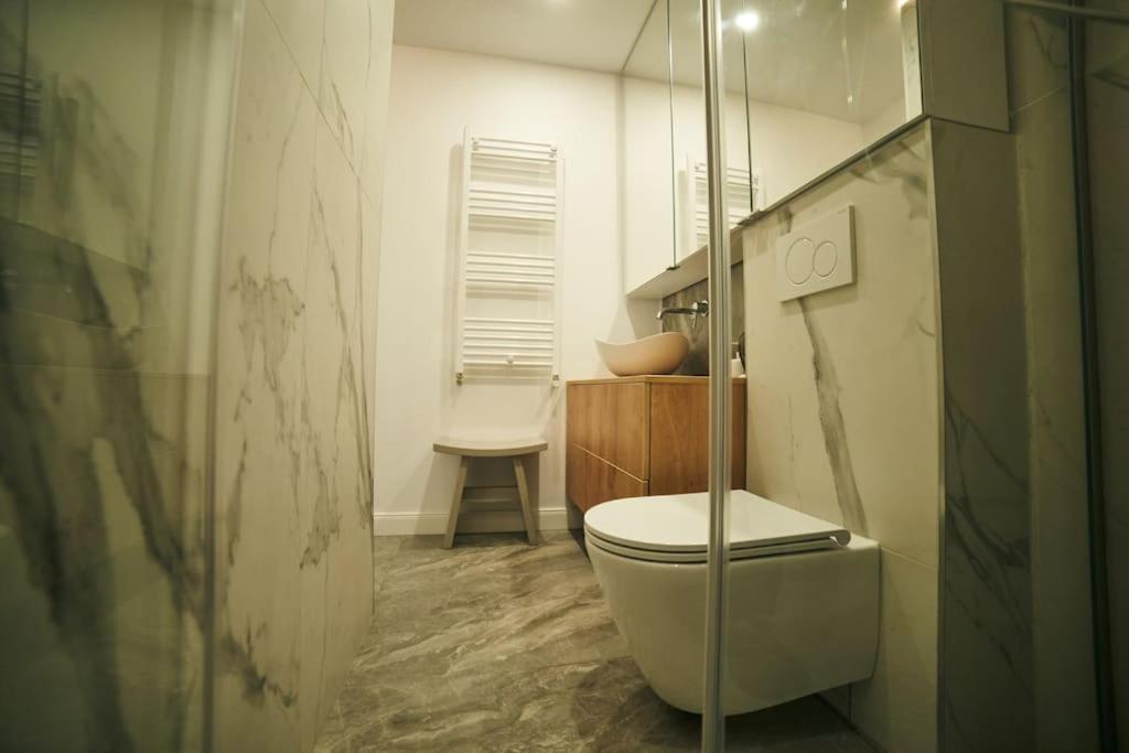 Ultracentral Two Rooms Apartment In بوخارست المظهر الخارجي الصورة